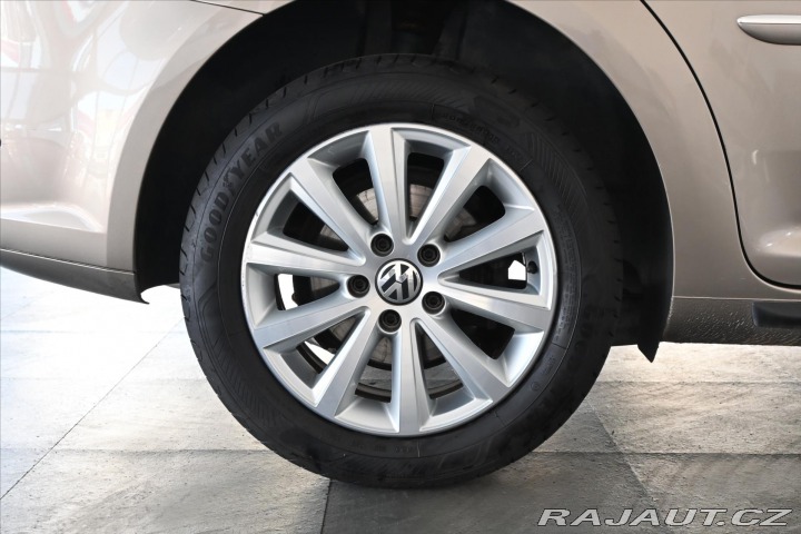 Volkswagen Touran 1,4 TSI 103 kW DSG HIGHLI 2013