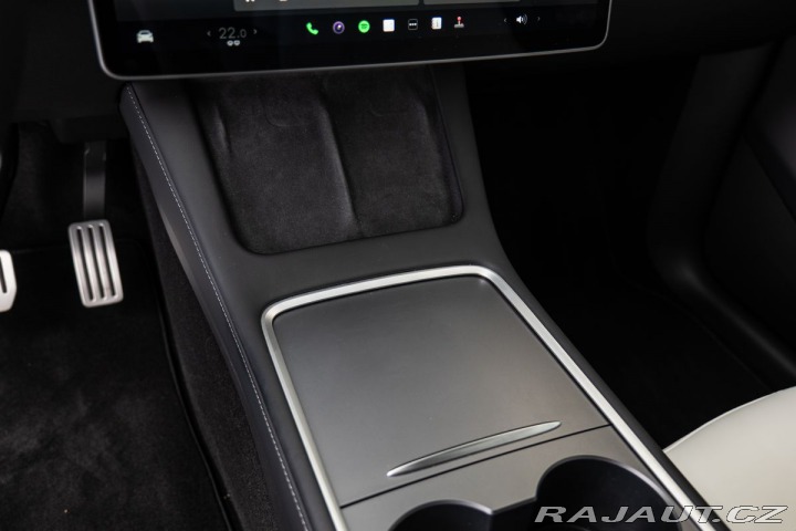 Tesla Model Y Performance/AWD/Dualmotor 1800