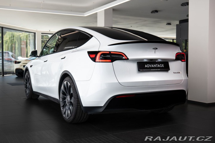 Tesla Model Y Performance/AWD/Dualmotor 2025