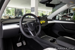 Tesla Model Y Performance/AWD/Dualmotor 2025