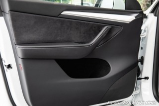 Tesla Model Y Performance/AWD/Dualmotor 2025