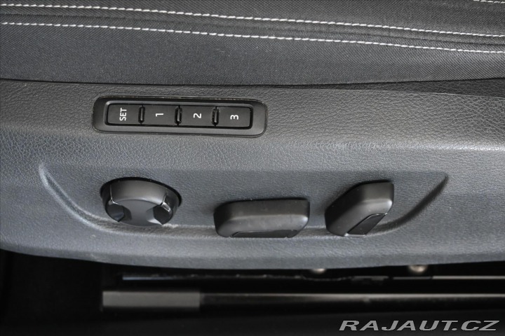 Škoda Superb 2,0 TDI 110 KW DSG Style 2022