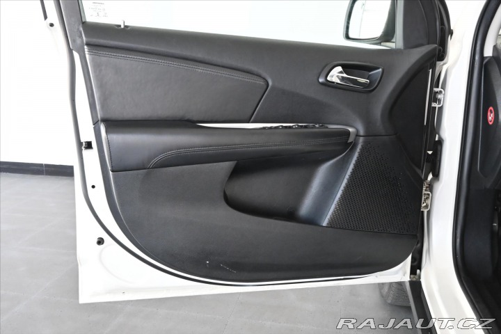 Fiat Freemont 2,0 MJT 125 kW 4x4 7/MÍST 2013