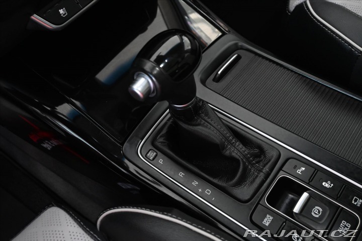 Kia Sorento 2,2 CRDi 147 kW 4x4 AT6 P 2016