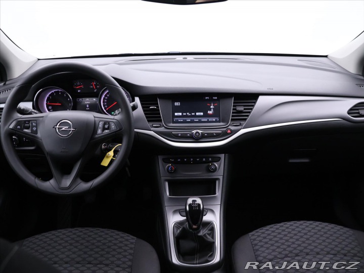 Opel Astra 1,2 Turbo 81kW Business D 2021