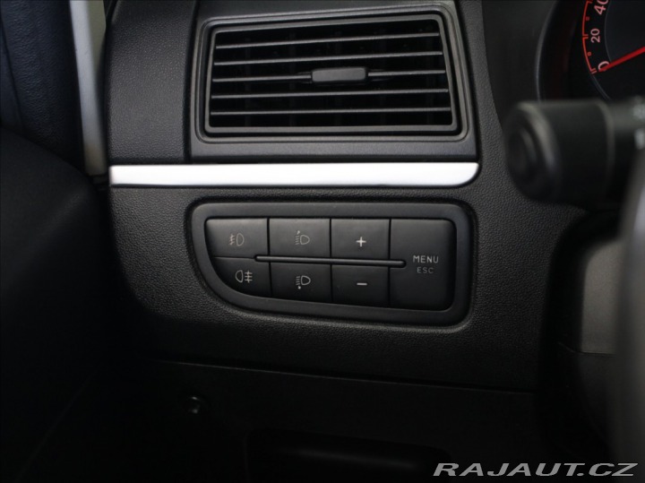 Fiat Linea 1,4 i 57kW Dynamic 1.maj. 2008