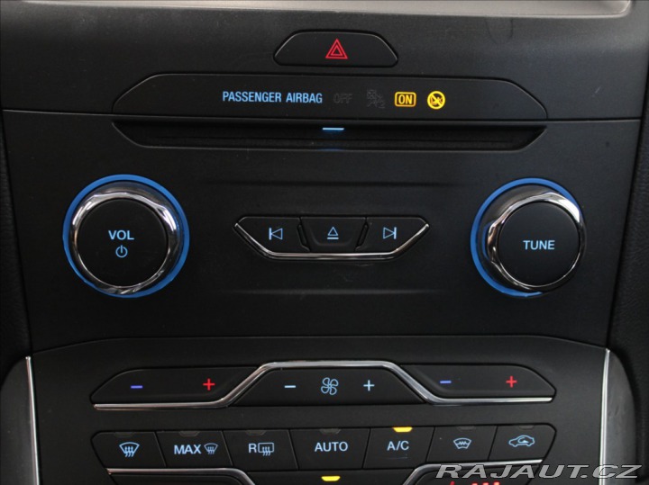 Ford S-MAX 2,0 TDCi AT Titanum DPH Č 2017