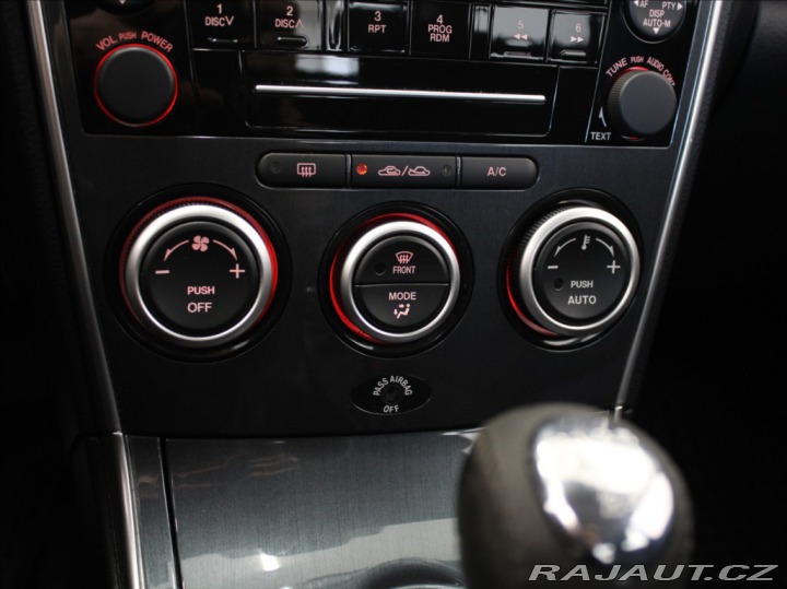 Mazda 6 2,0 i 108 kW MT 146tkm. Č 2006