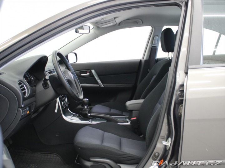 Mazda 6 2,0 i 108 kW MT 146tkm. Č 2006