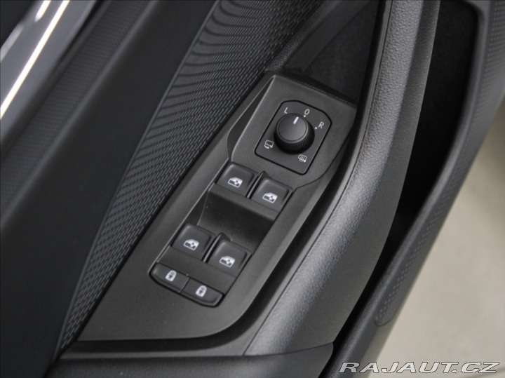 Škoda Octavia 1,5 TSi SportLine 5L.Zar. 2023