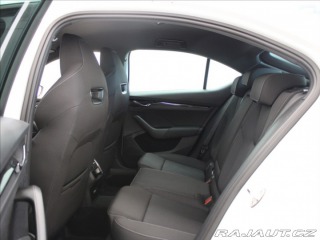 Škoda Octavia 1,5 TSi SportLine 5L.Zar. 2023