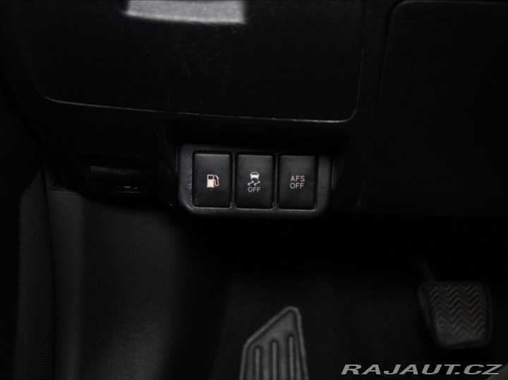 Toyota Avensis 2,0 D 93kW 154tkm. Akční 2011