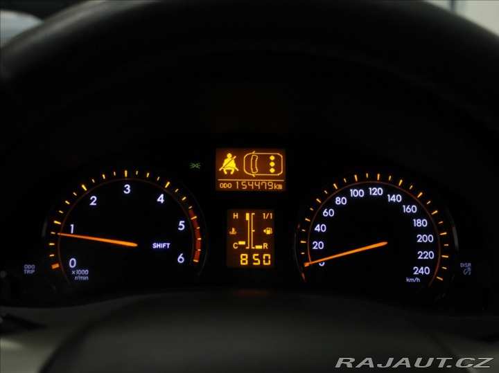Toyota Avensis 2,0 D 93kW 154tkm. Akční 2011