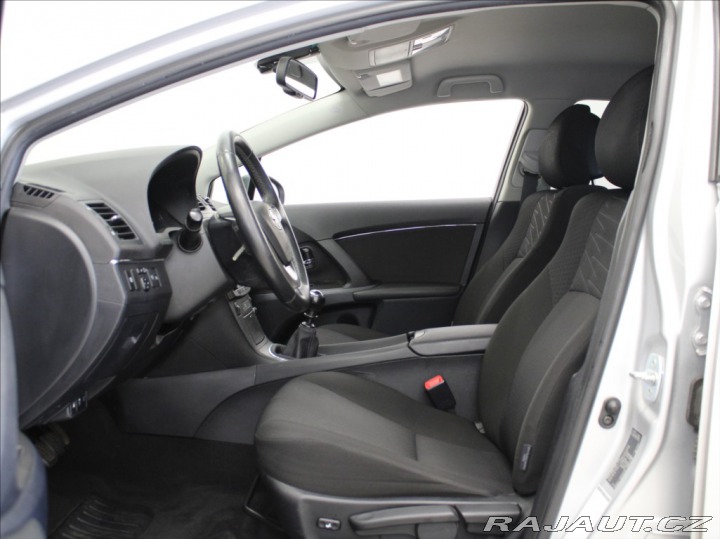 Toyota Avensis 2,0 D 93kW 154tkm. Akční 2011