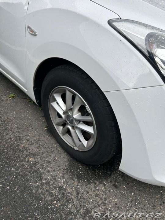 Hyundai i30 1,6   (88 kW), 2015 - nov 2015