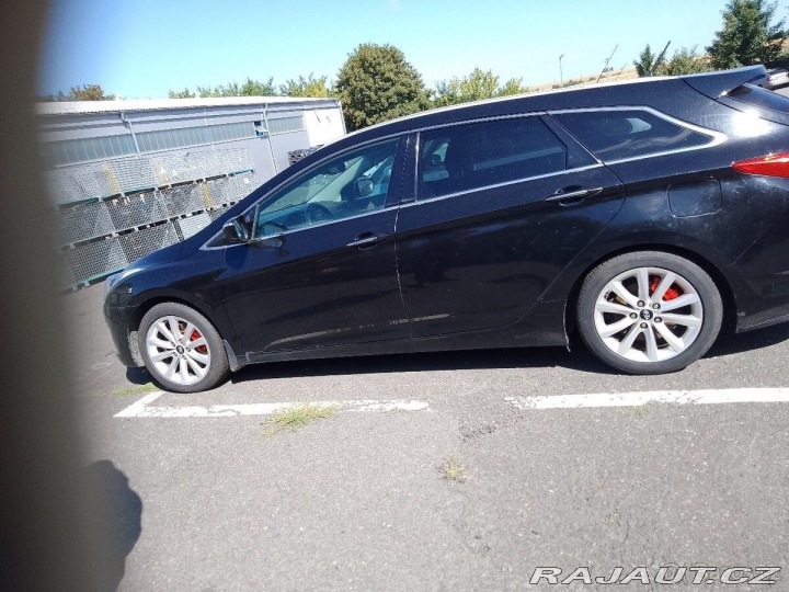 Hyundai i40 1,7   CRDI combi A/T 2012