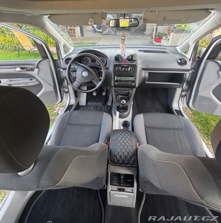 Volkswagen Caddy 1,9   life 2010