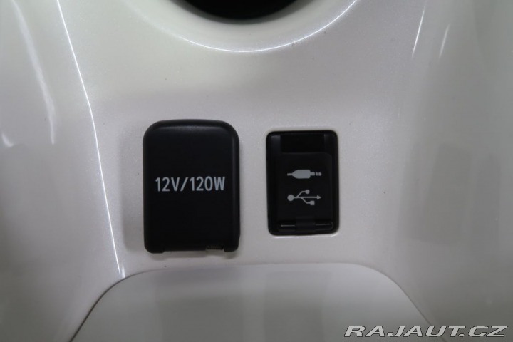 Toyota Prius 1.8PHEV,CZ,AT 2019