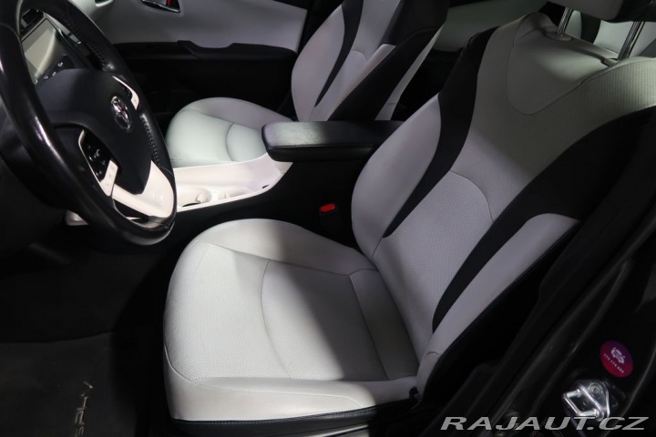 Toyota Prius  2019