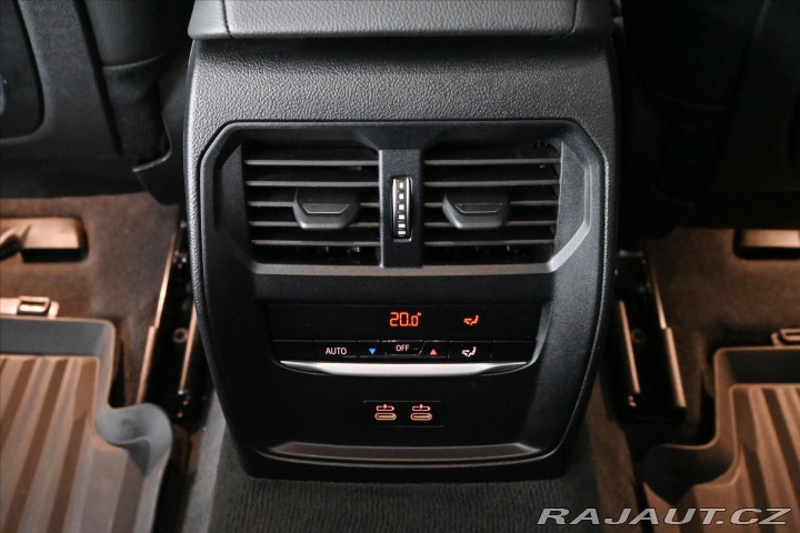 BMW 3 2,0 320d 140 kW AT8 Záruk 2021