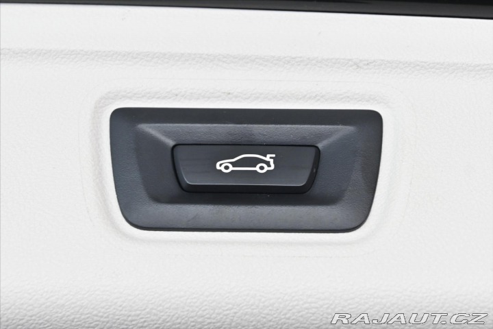 BMW 3 2,0 320d 140 kW AT8 Záruk 2021