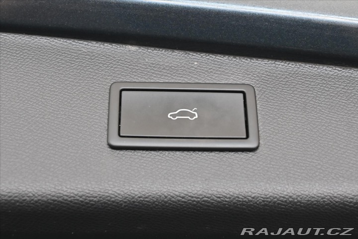 Seat Leon 2,0 TDI 110kW FR AT7 Záru 2022