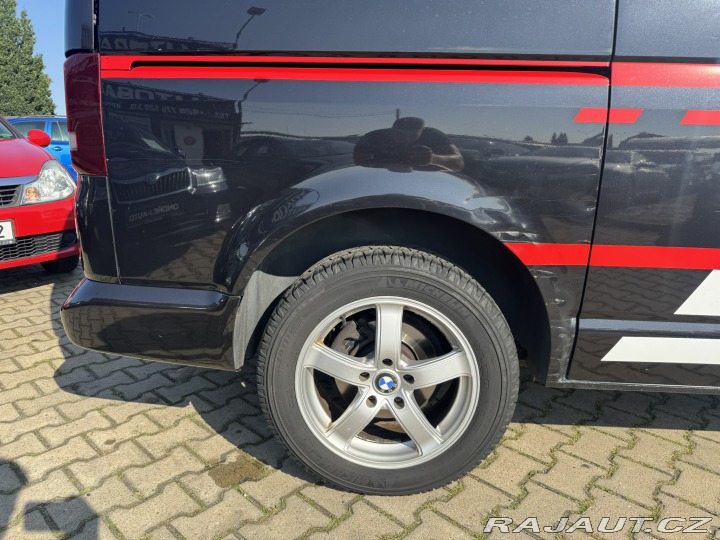 Volkswagen Transporter 7 MÍST 2,5 TDI 128 KW 2004