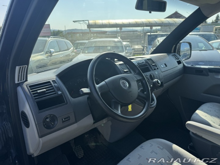 Volkswagen Transporter 7 MÍST 2,5 TDI 128 KW 2004