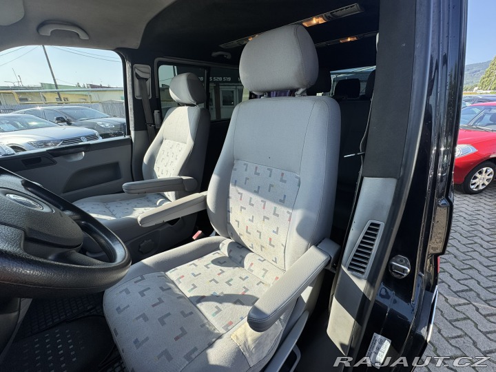 Volkswagen Transporter 7 MÍST 2,5 TDI 128 KW 2004