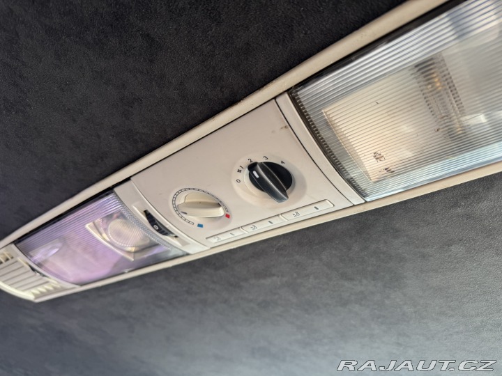 Volkswagen Transporter 7 MÍST 2,5 TDI 128 KW 2004