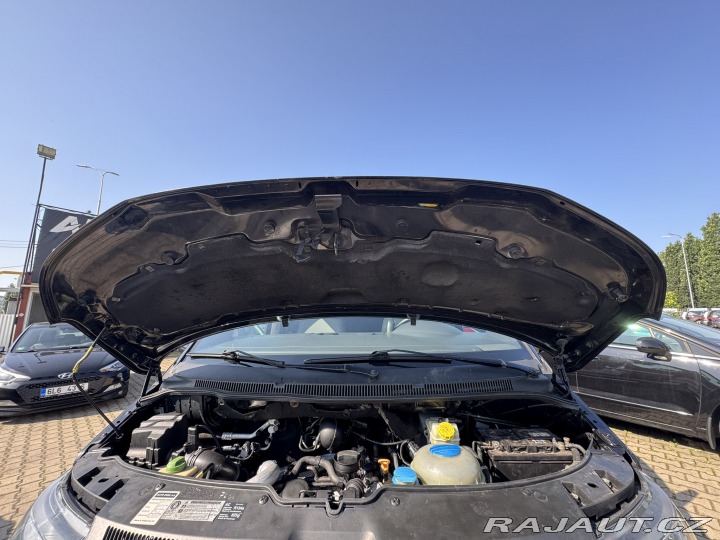 Volkswagen Transporter 7 MÍST 2,5 TDI 128 KW 2004