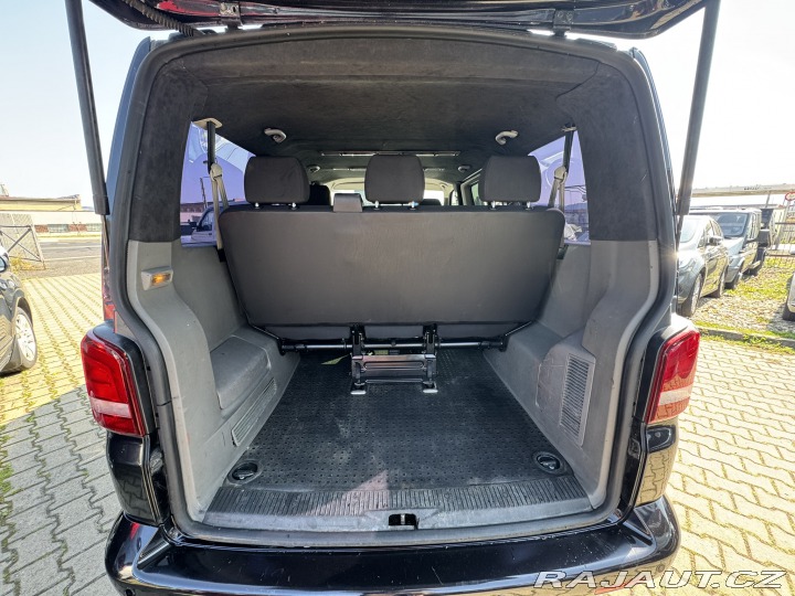 Volkswagen Transporter 7 MÍST 2,5 TDI 128 KW 2004