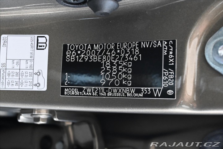 Toyota Corolla 1,8 HYBRID 90 kW Business 2022