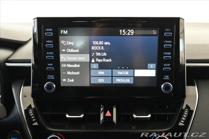 Toyota Corolla 1,8 HYBRID 90 kW Business 2022