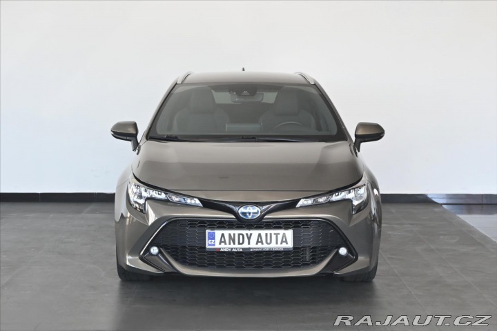 Toyota Corolla 1,8 HYBRID 72 kW Business 2022