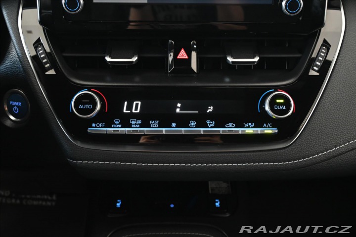 Toyota Corolla 1,8 HYBRID 90 kW Business 2022