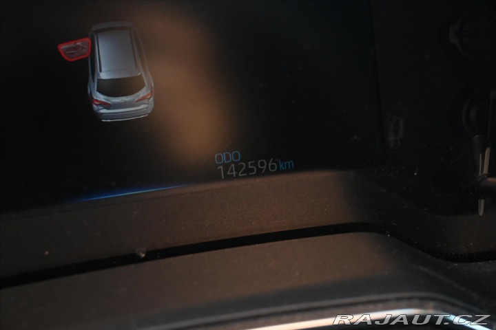 Toyota Corolla 1,8 HYBRID 90 kW Business 2021