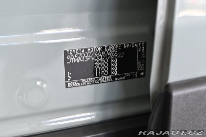 Toyota RAV4 2,0 VVT-I 129kW BUSINESS 2022