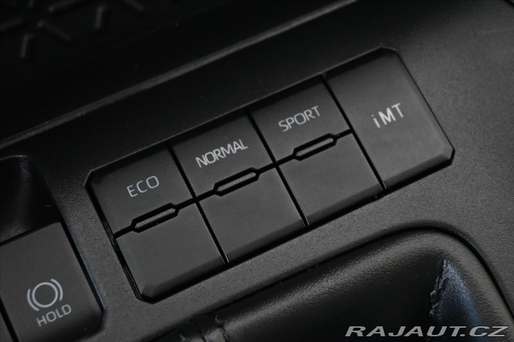 Toyota RAV4 2,0 VVT-I 129kW BUSINESS 2022