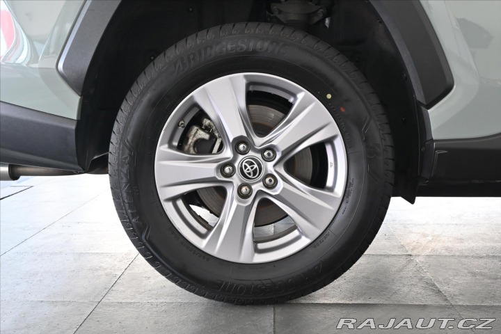 Toyota RAV4 2,0 VVT-I 129 kW Business 2022