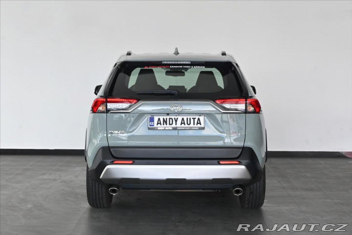 Toyota RAV4 2,0 VVT-I 129kW BUSINESS 2022
