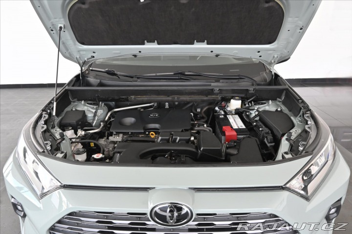 Toyota RAV4 2,0 VVT-I 129 kW Business 2022