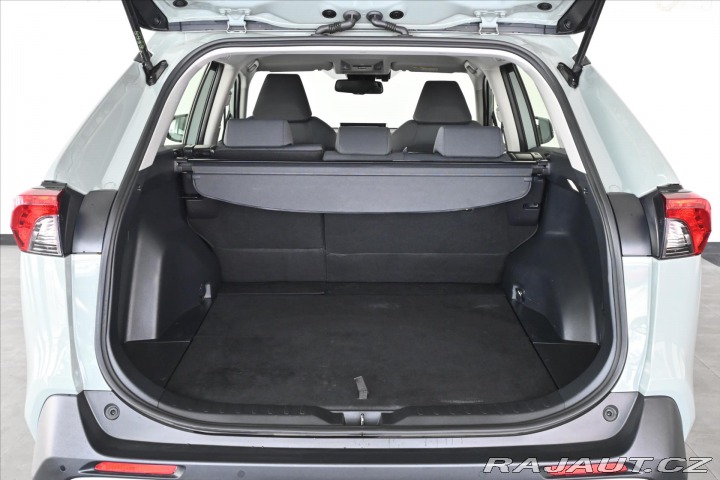 Toyota RAV4 2,0 VVT-I 129 kW Business 2022