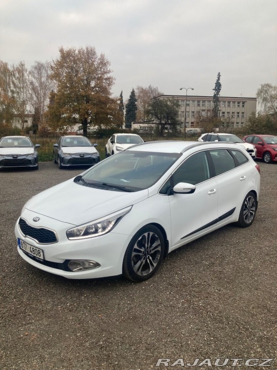 Kia Ceed 1,6   sw crdi 2013