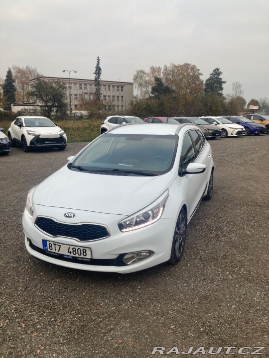 Kia Ceed 1,6 sw crdi 2013
