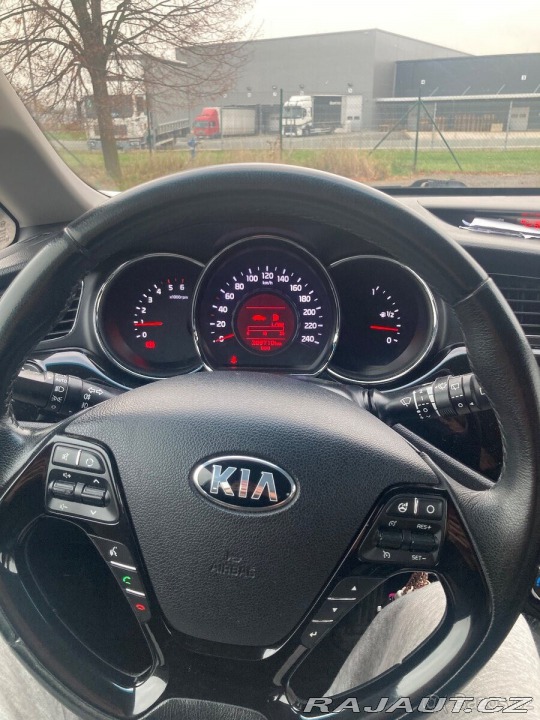 Kia Ceed 1,6 sw crdi 2013
