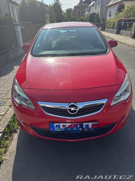 Opel Astra 1,4 Prodám 2012