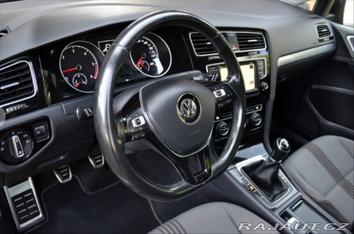 Volkswagen Golf 1,6 TDI VARIANT 2017