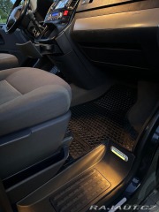 Volkswagen Multivan 2,5   96kw 2004 2004