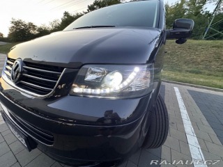 Volkswagen Multivan 2,5   96kw 2004 2004